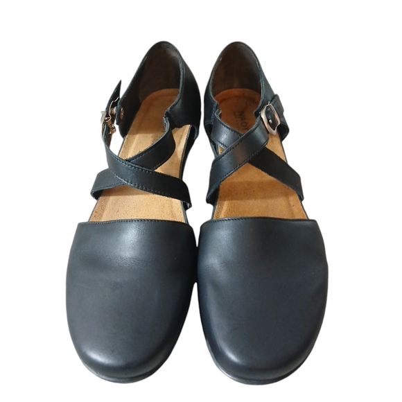 Naot Surreal Mary Jane Black Leather Sandals Women’s size 8 - Picture 3 of 10